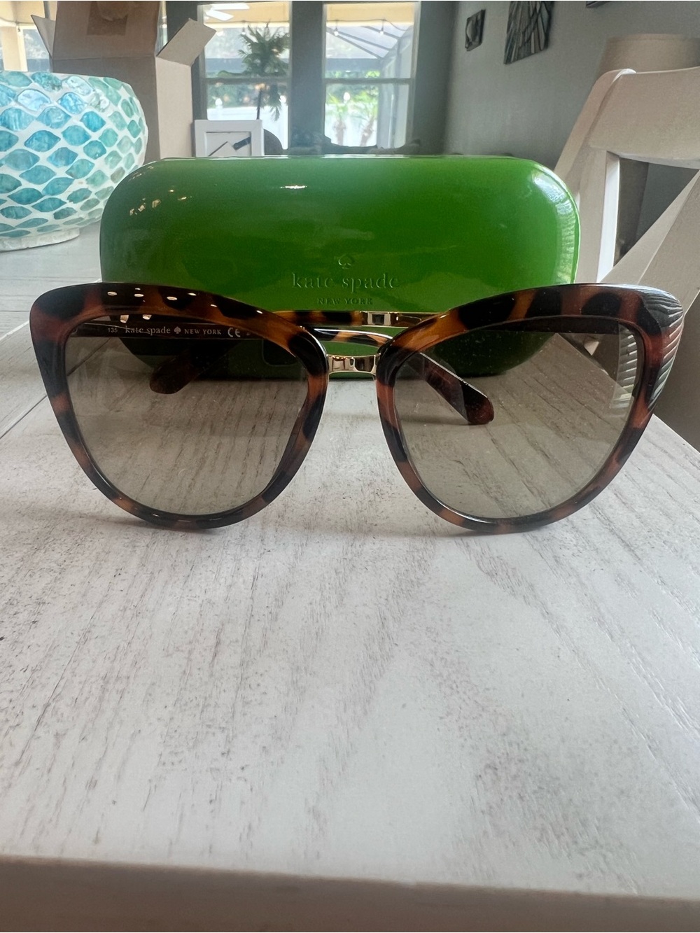 Kate Spade “Cissy” Tortoiseshell Cat-Eye Sunglasses -NWOT with Case! - Picture 1 of 6
